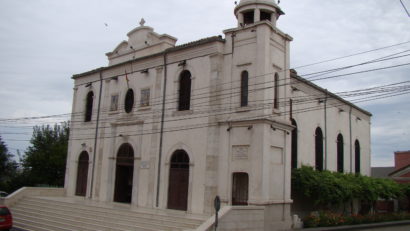 Biserica greacă îşi serbează mâine hramul