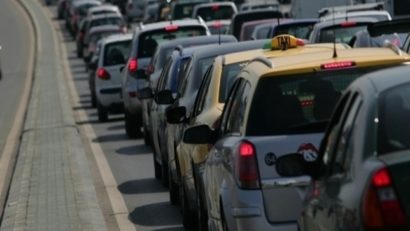 Trafic tot mai dificil pe DN39 şi A2