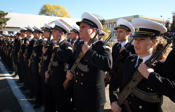 Emoţii la Academia Navală „Mircea cel Bătrân”: Bobocii depun jurământul militar