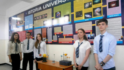 (FOTO) „Istoria Universului” la Liceul Teoretic „Ovidius” Constanţa