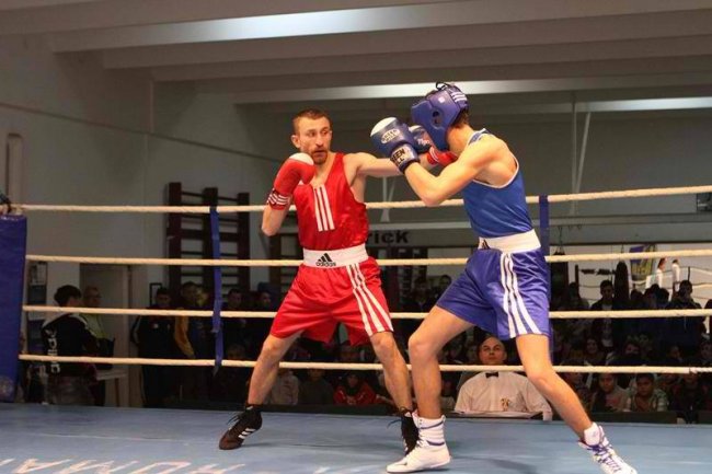 Pugiliștii profesionști se pot califica la JO 2016 dacă vor câștiga turneul de la Vargas