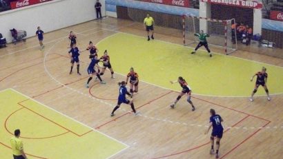 Mai multe jucătoare părăsesc echipa de handbal CSU Neptun