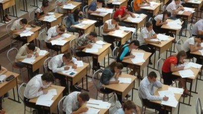 Lună de foc, plină de examene pentru elevi