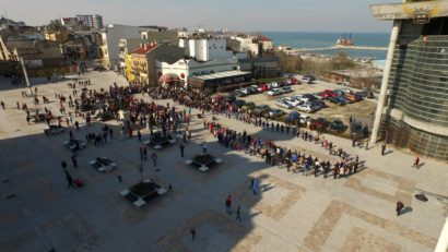 Flashmob pentru sănătate în piaţa Ovidiu