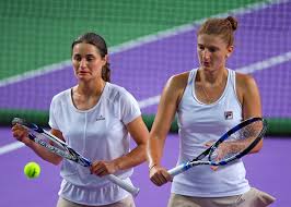 Irina Begu şi Monica Niculescu s-au calificat în sferturi la Wuhan