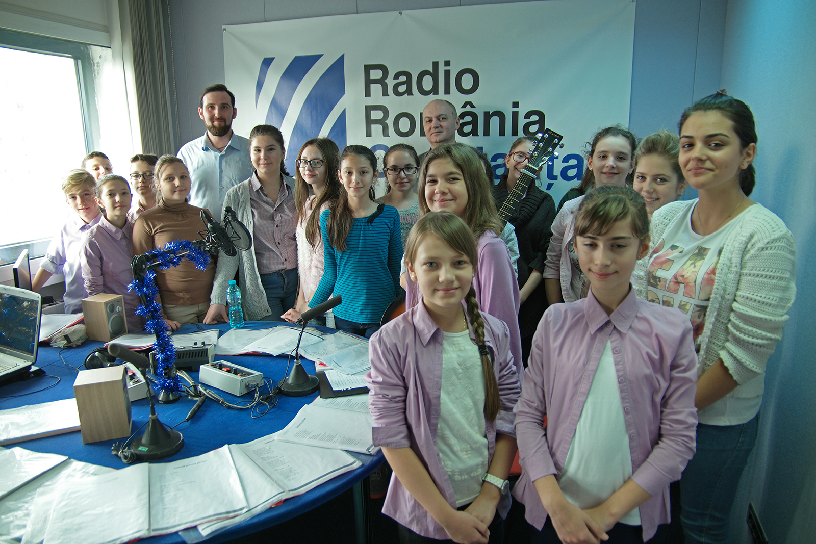 Au sosit colindători la Radio Constanţa