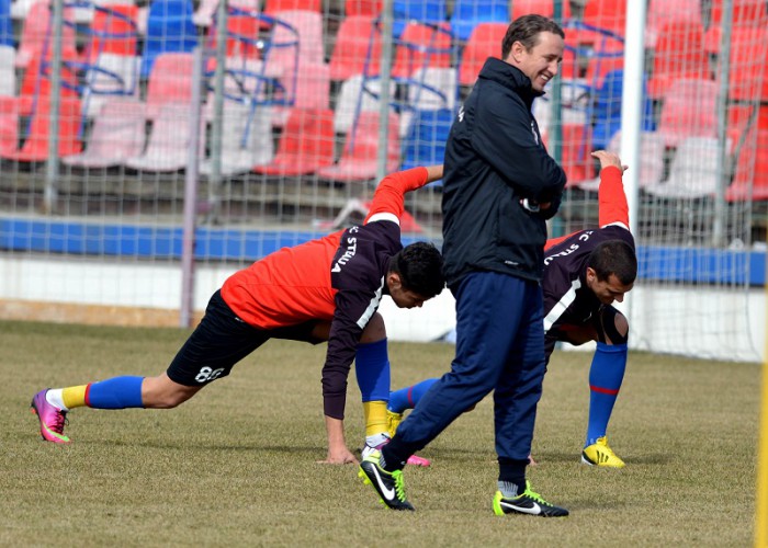 Fotbaliştii de la Steaua se reunesc pe 8 Ianuarie