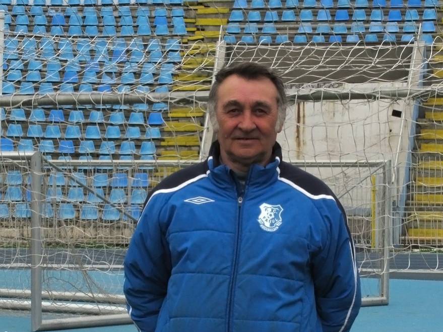 Ne-a părăsit legenda Farului, Mitică Antonescu