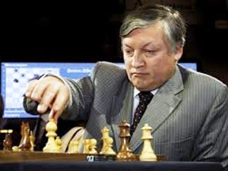 Maestrul Karpov vine la Constanța pentru deschiderea CE individual feminin de șah