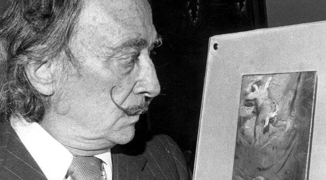 CONSTANŢA. Expoziţie Salvador Dali