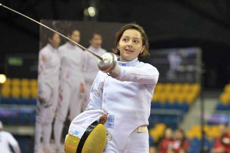 Sportivele din echipa de scrimă a României intră primele în competiția din Brazilia