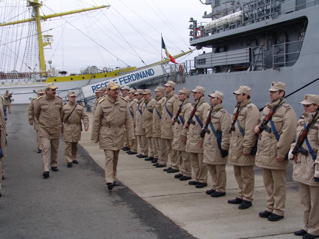 Te tentează o carieră în Marina Militară sau civilă? Acum e momentul