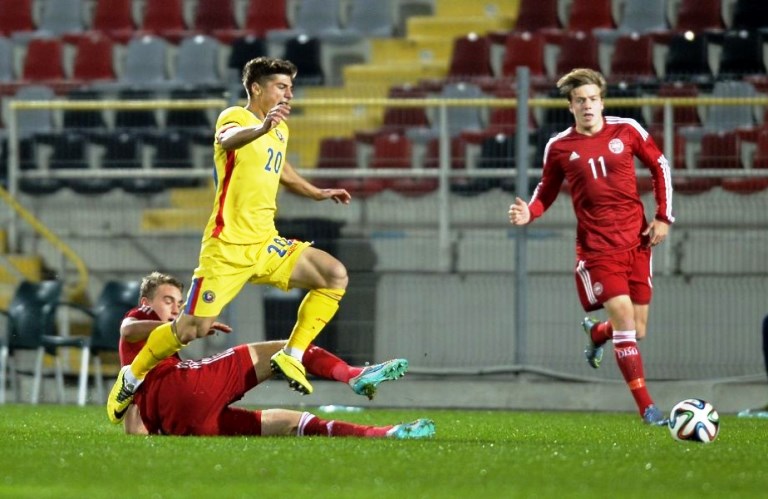 România U21 conduce cu 3-0 la pauză în partida cu Luxemburg