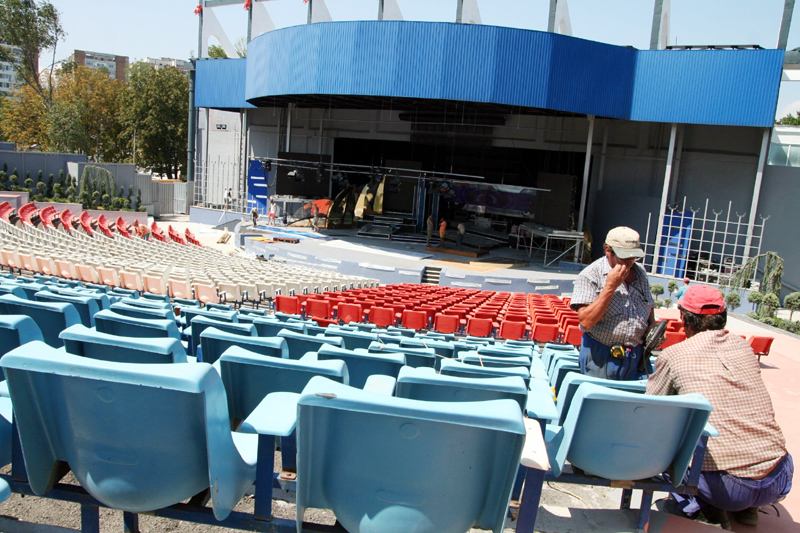 Terenurile aferente Teatrului de Vară Soveja, reabilitate de proprietarul CITY PARK MALL