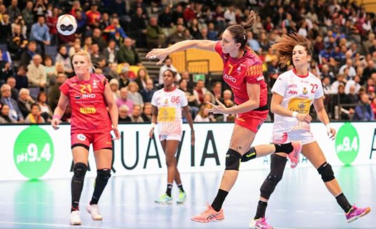 România vs Angola în cadrul CM la handbal feminin