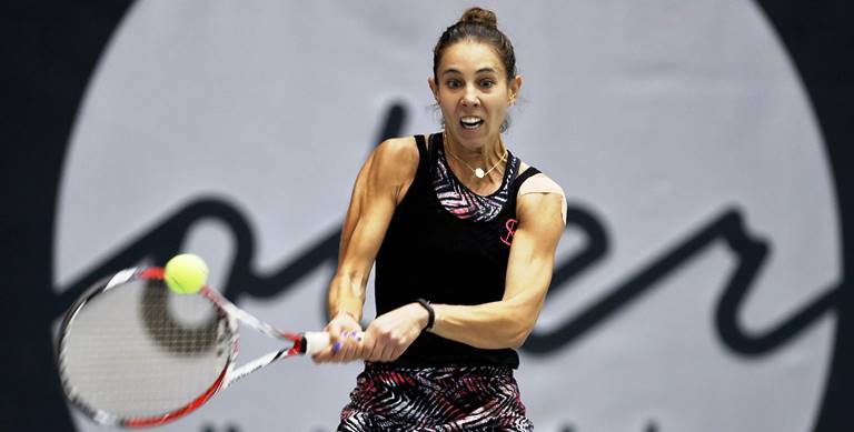 Victorie pentru Mihaela Buzărnescu în semifinale la Hobart