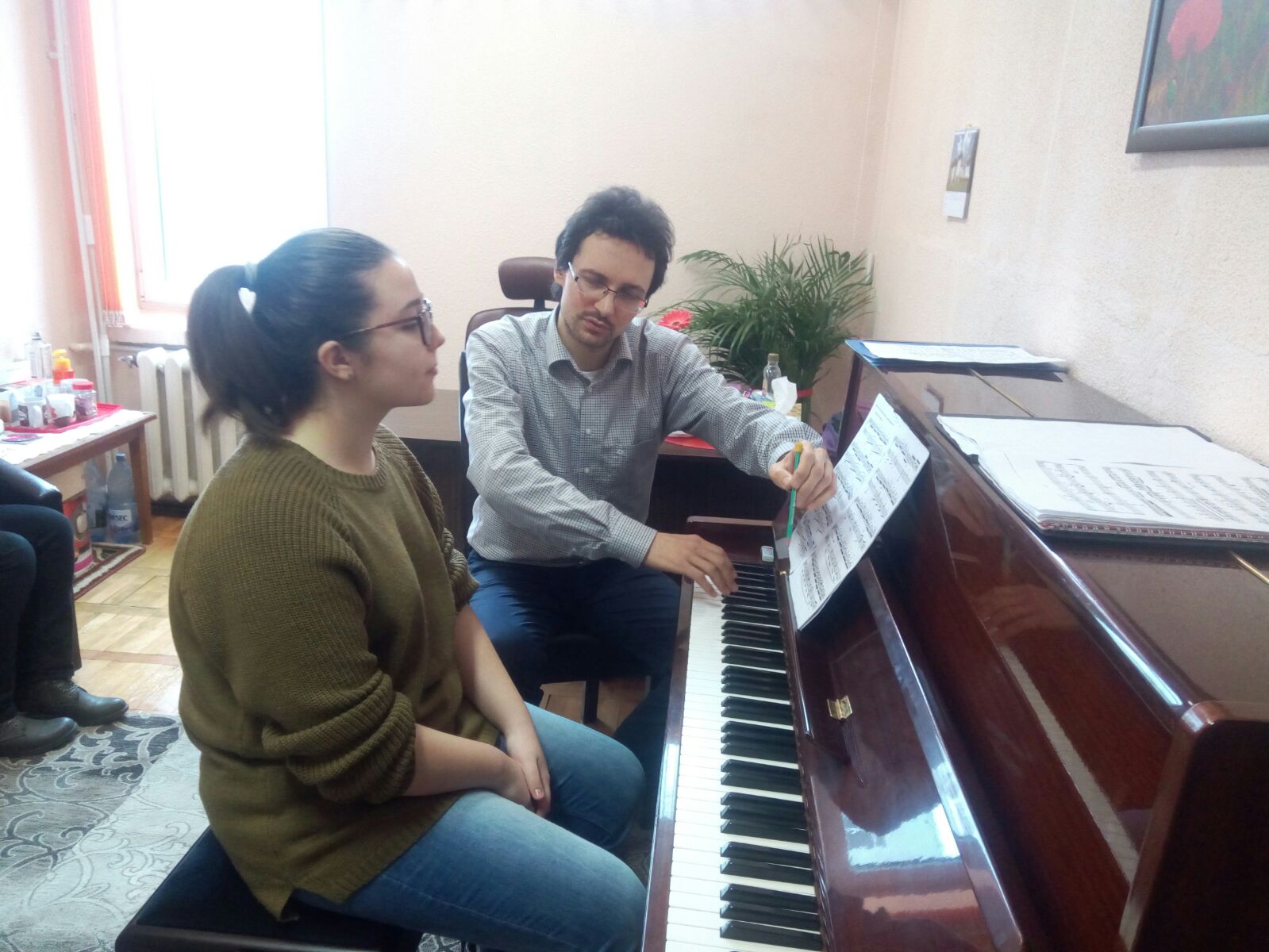 Cursuri de măiestrie pianistică pentru elevii constănțeni predate de artistul Octavian Renea