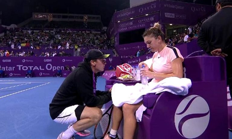 Simona Halep se retrage din turneul de la Doha după calificarea în semifinale