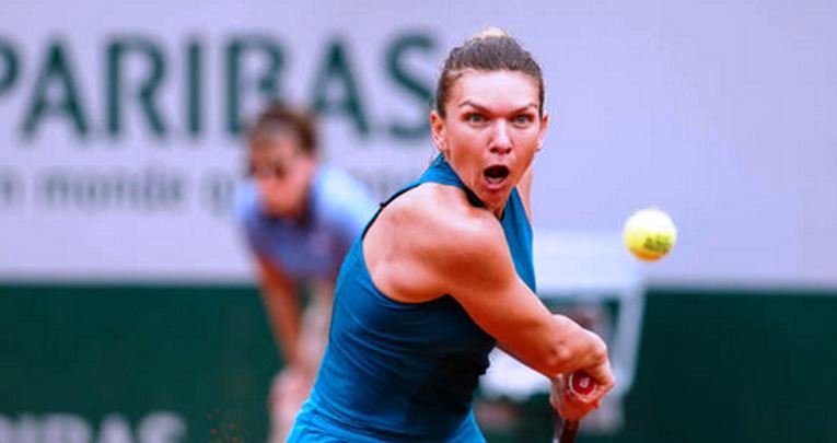 Simona Halep a câștigat primul set în semifinala cu Garbine Muguruza