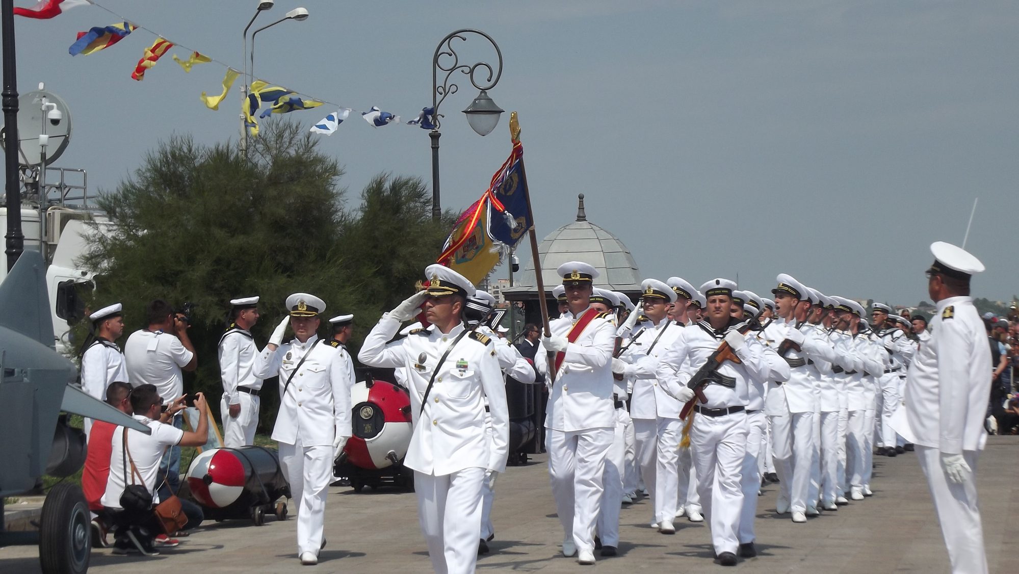 Marinarii militari își caută colegi în Vrancea. Campanie de promovare a profesiei militare în școlile din județ