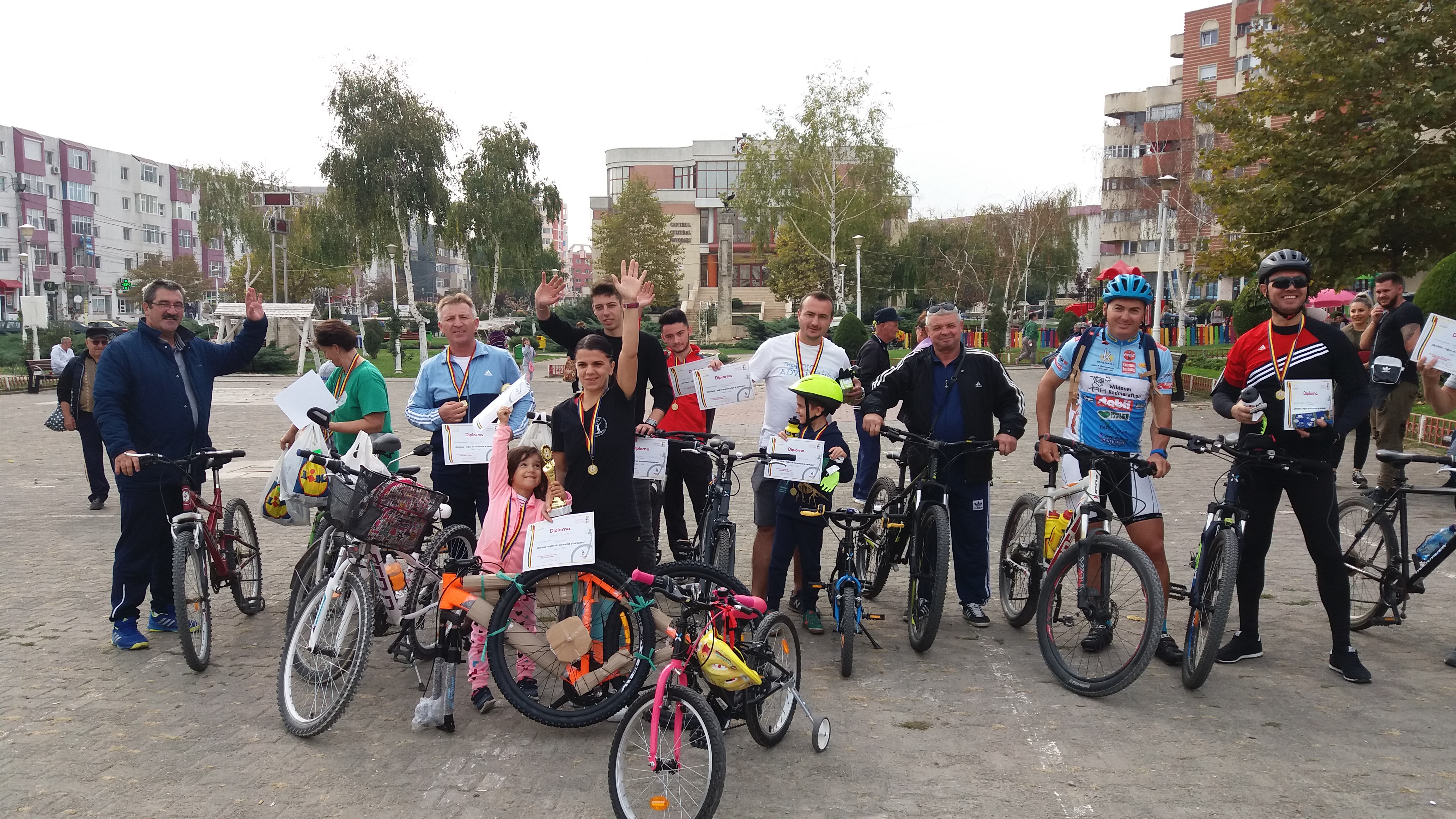 Evenimentul “Bicicleta – mijloc de locomoție și sănătate” organizat la Năvodari și-a desemnat câștigătorii