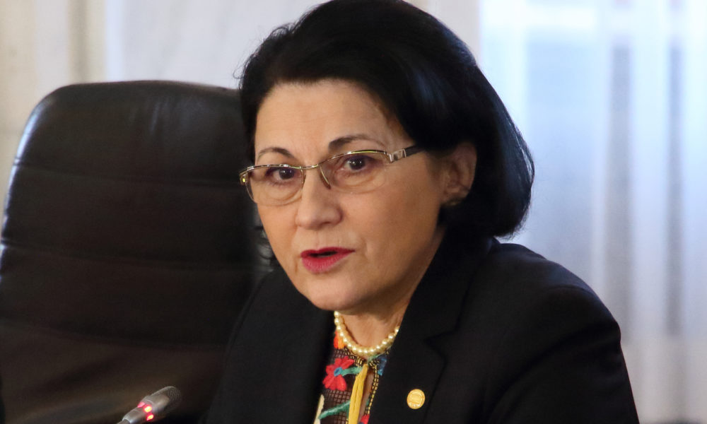 Ecaterina Andronescu despre fondul clasei: Nu este legal