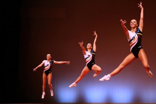 Gimnastică aerobică la Constanța în spectacolul „Vine, vine, Moș Crăciun!”