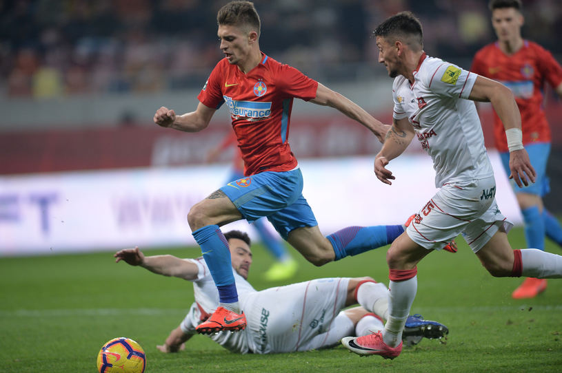 FCSB s-a apropiat la trei puncte de CFR Cluj