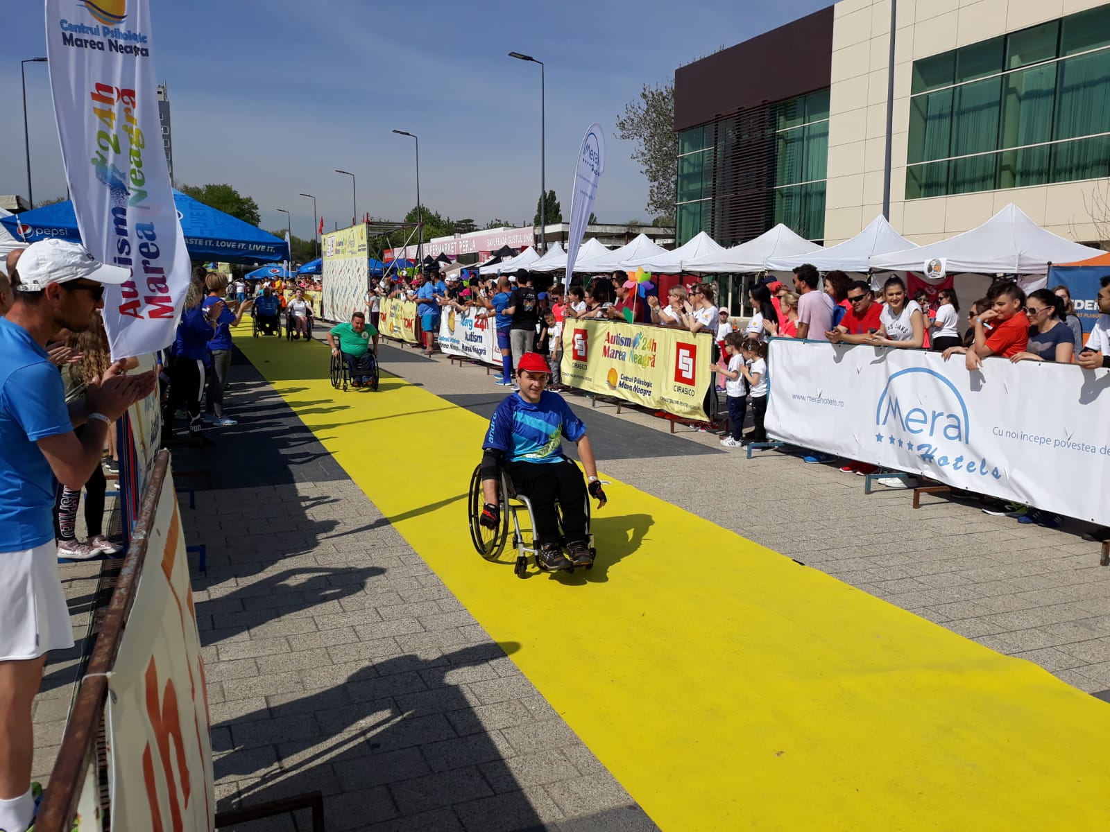 MAMAIA: A fost dat startul Ultramaratonului „Autism 24h Marea Neagră“