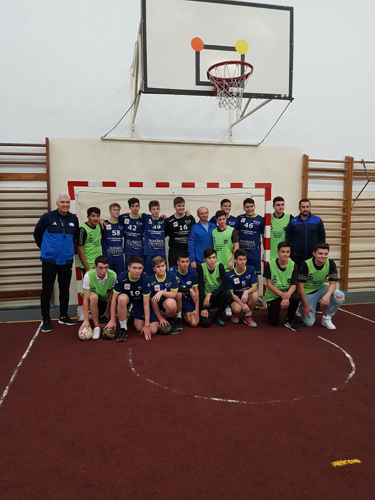 HC Dobrogea Sud promovează handbalul în școlile din Constanța