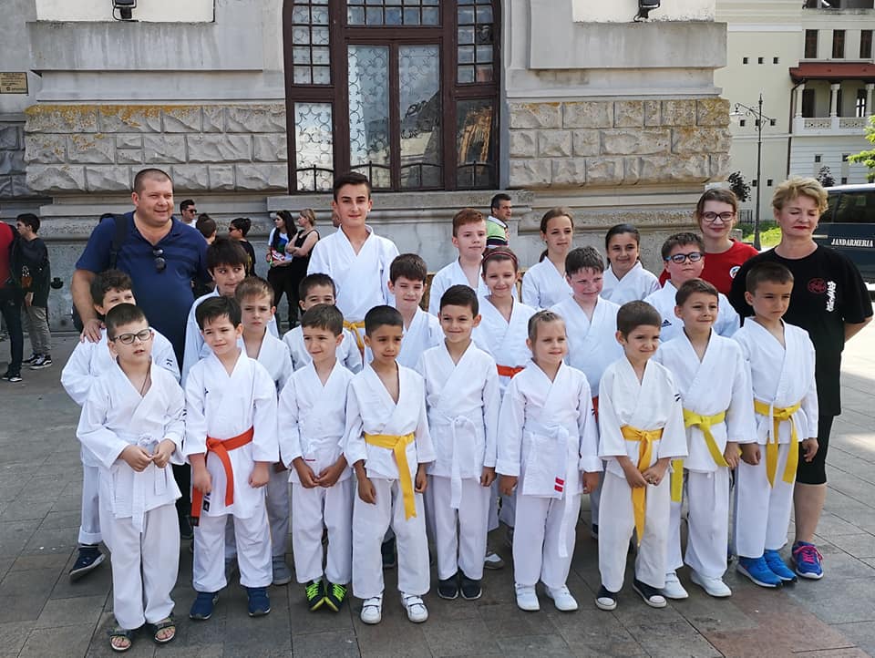 Medalii pentru sportivii de la Karate Dinamic Constanța