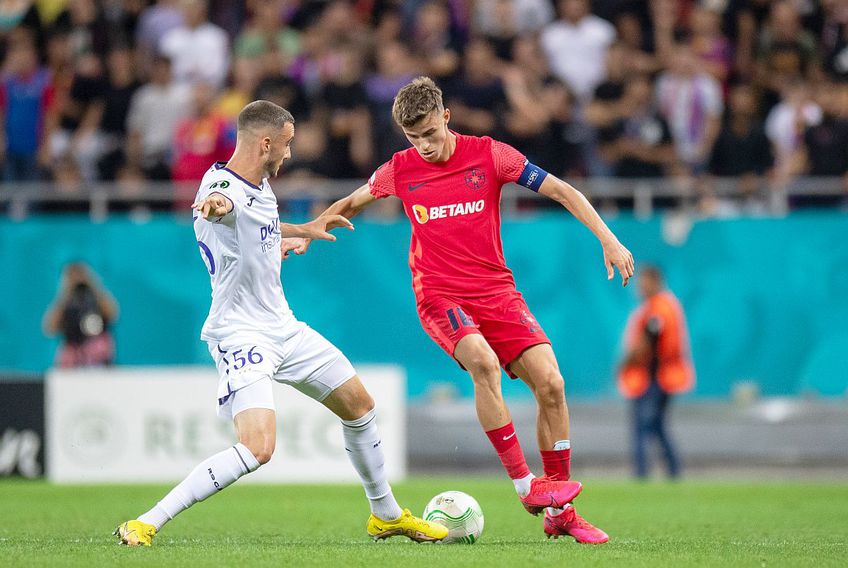 FCSB și CFR Cluj joacă mâine seară în Conference League la fotbal