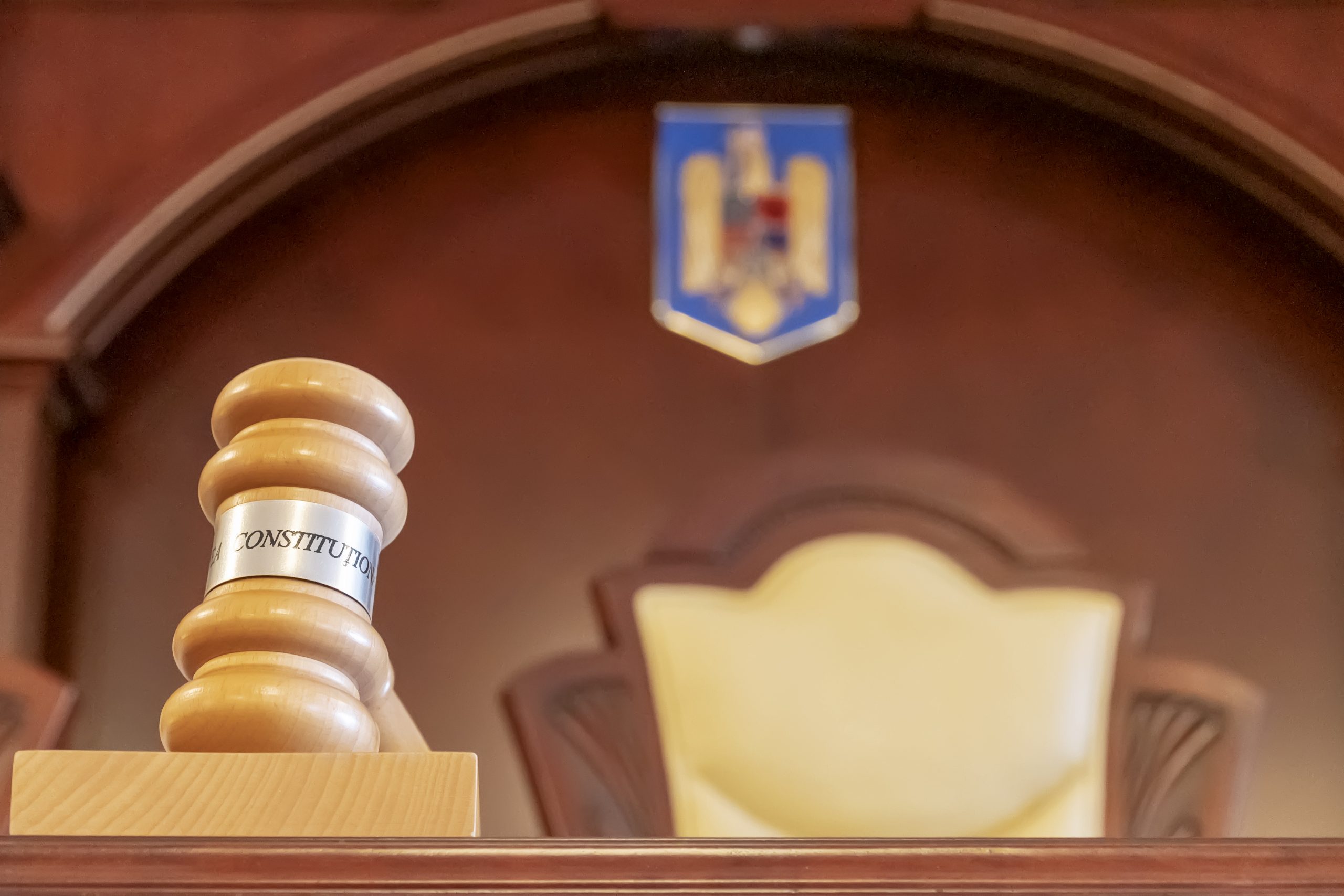 Prezidenţiale2024/Curtea Constituţională dezbate solicitarea de anulare a primului tur al alegerilor, după ce a cerut renumărarea voturilor