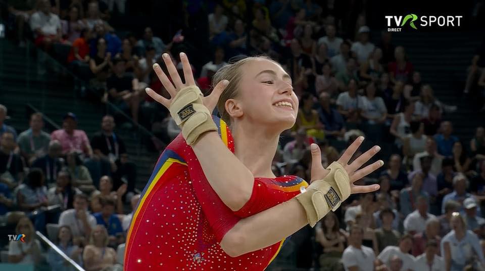 Gimnastele Ana Maria Bărbosu și Amalia Ghigoarță s-au clasat pe locurile 17 și 22 la individual compus