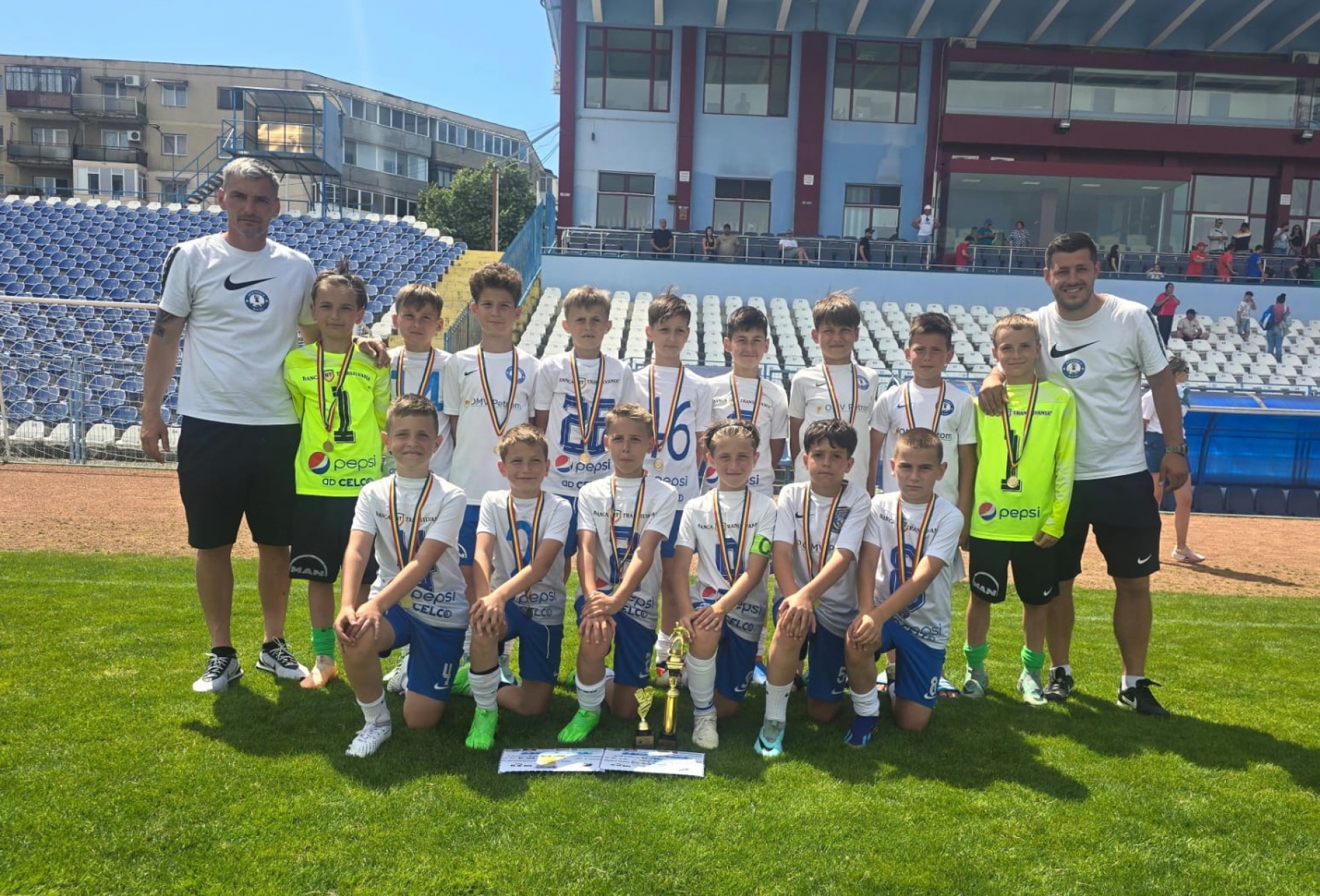 Echipa Academia Hagi 2012 participă la un turneu de fotbal în Belgia