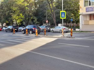 trecere de pietoni, masini Constanta - foto - Adi Bancila