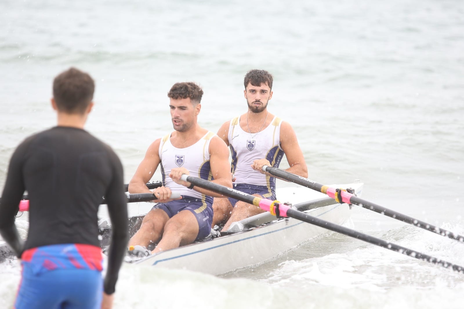 Sportivii de la CSM Constanța sunt vicecampioni naționali la Canotaj pe Mare