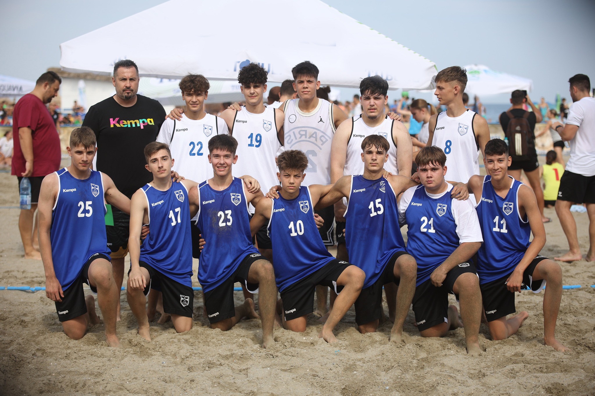 Juniorii I și III de la CSM Constanța joacă astăzi în finalele CN de handbal pe plajă