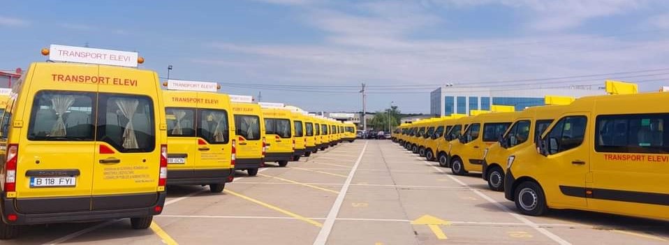 CONSTANȚA: 30 de microbuze electrice vor asigura transportul elevilor în județ