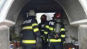 TULCEA/FOTO: Bătrân decedat în incendiul care i-a cuprins casa în ziua de Crăciun