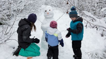 Elevii intră în vacanţa de iarnă