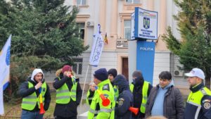 Un nou protest al polițiștilor are loc în fața IPJ Constanța. Care sunt nemulțumirile