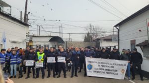 Protest la Penitenciarul Poarta Albă