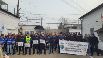 Protest la Penitenciarul Poarta Albă