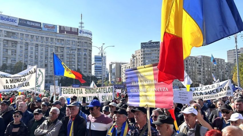 AUDIO | Miting de protest în Piața Victoriei din Capitală