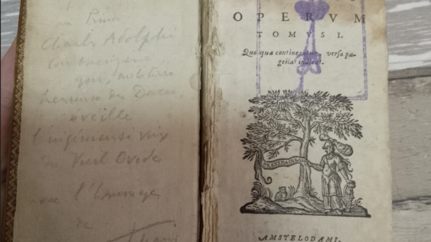 Piesa de patrimoniu: Cărți foarte rare, cu opera lui Publius Ovidius Naso, la Biblioteca Județeană Constanța