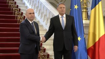 Ilie Bolojan a ajuns la Palatul Cotroceni; a început ceremonia de predare a mandatului de președinte