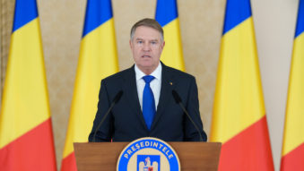 Klaus Iohannis își încheie mandatul – ceremonie la Palatul Cotroceni; interimatul va fi asigurat de Ilie Bolojan